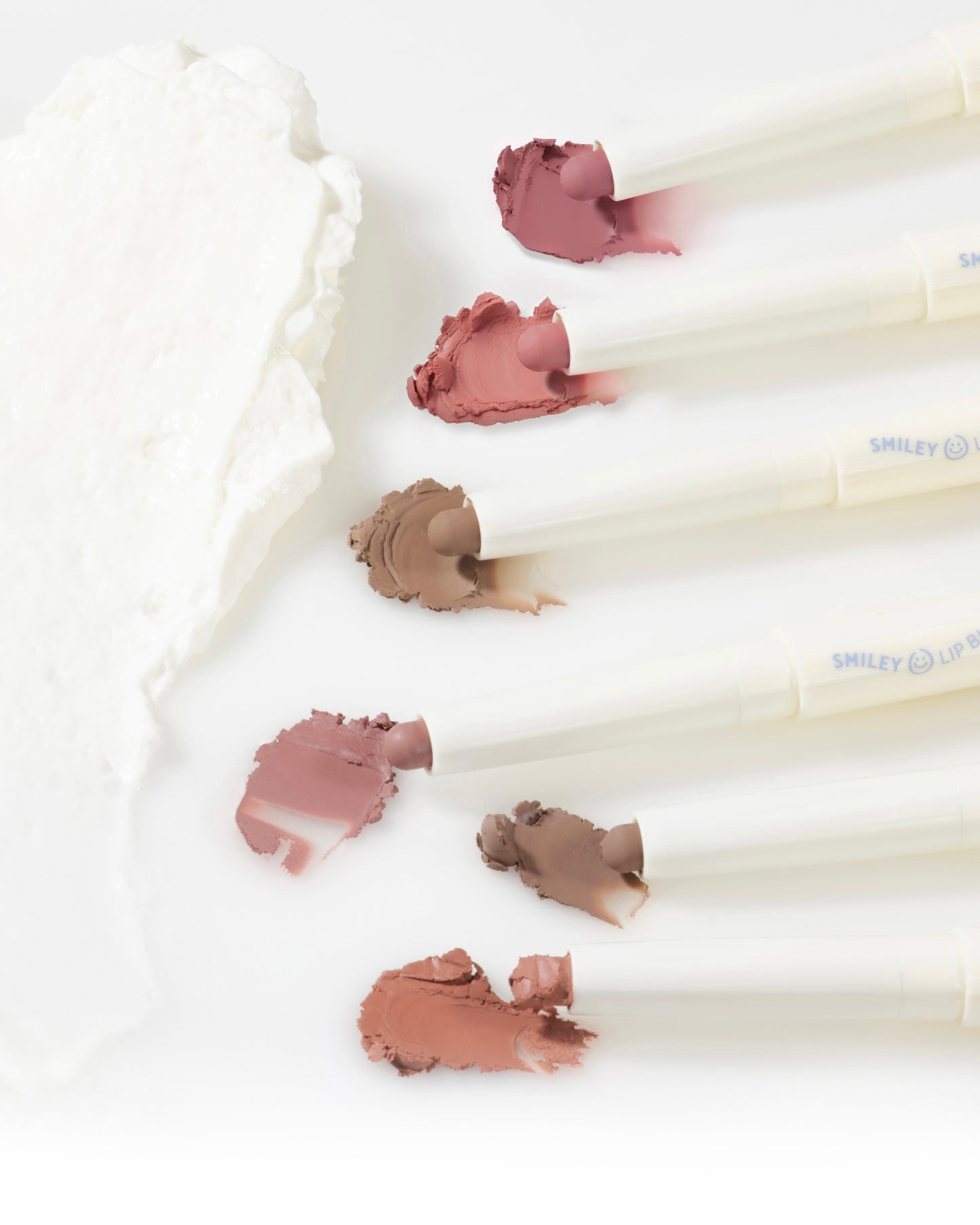 LILYBYRED - Smiley Lip Blending Stick